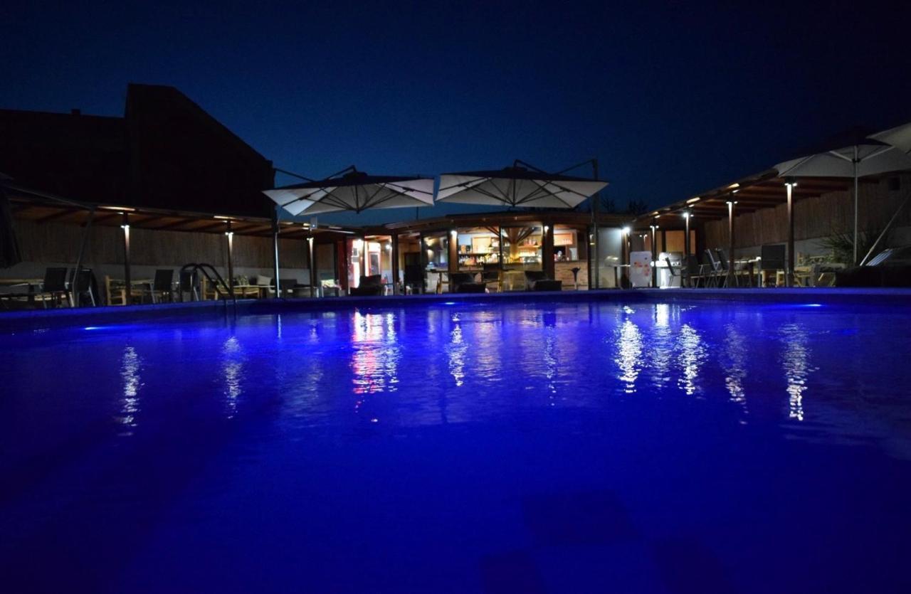 Hotel Afrika エリオナス エクステリア 写真